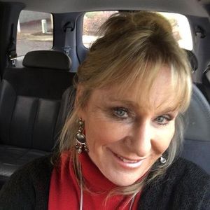 Meet your Posher, Debra